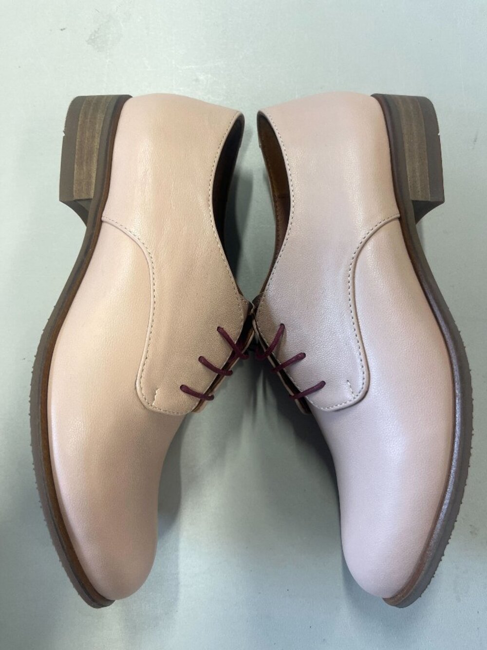 Women’s Pastel Rose Leather Oxford Shoes, Minimalist Lace-up Shoes